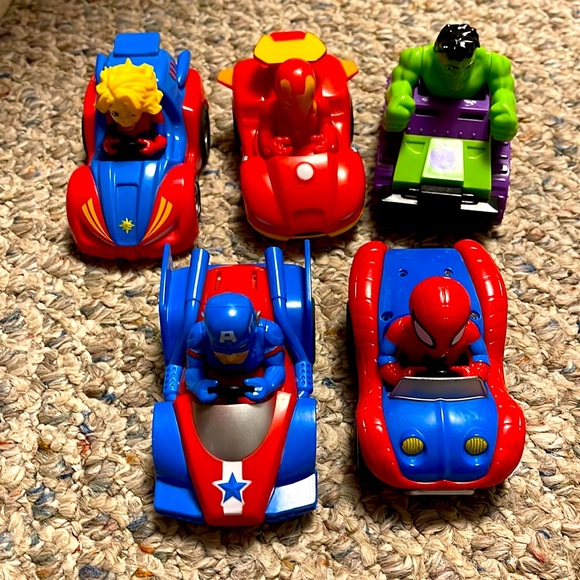 Marvel Toys Set Of 5 Marvel Pull Back Cars Iron Man Hulk Captain